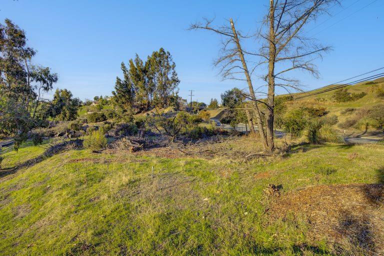 Detail Gallery Image 4 of 30 For 807 Boulder Dr, San Jose,  CA 95132 - – Beds | – Baths