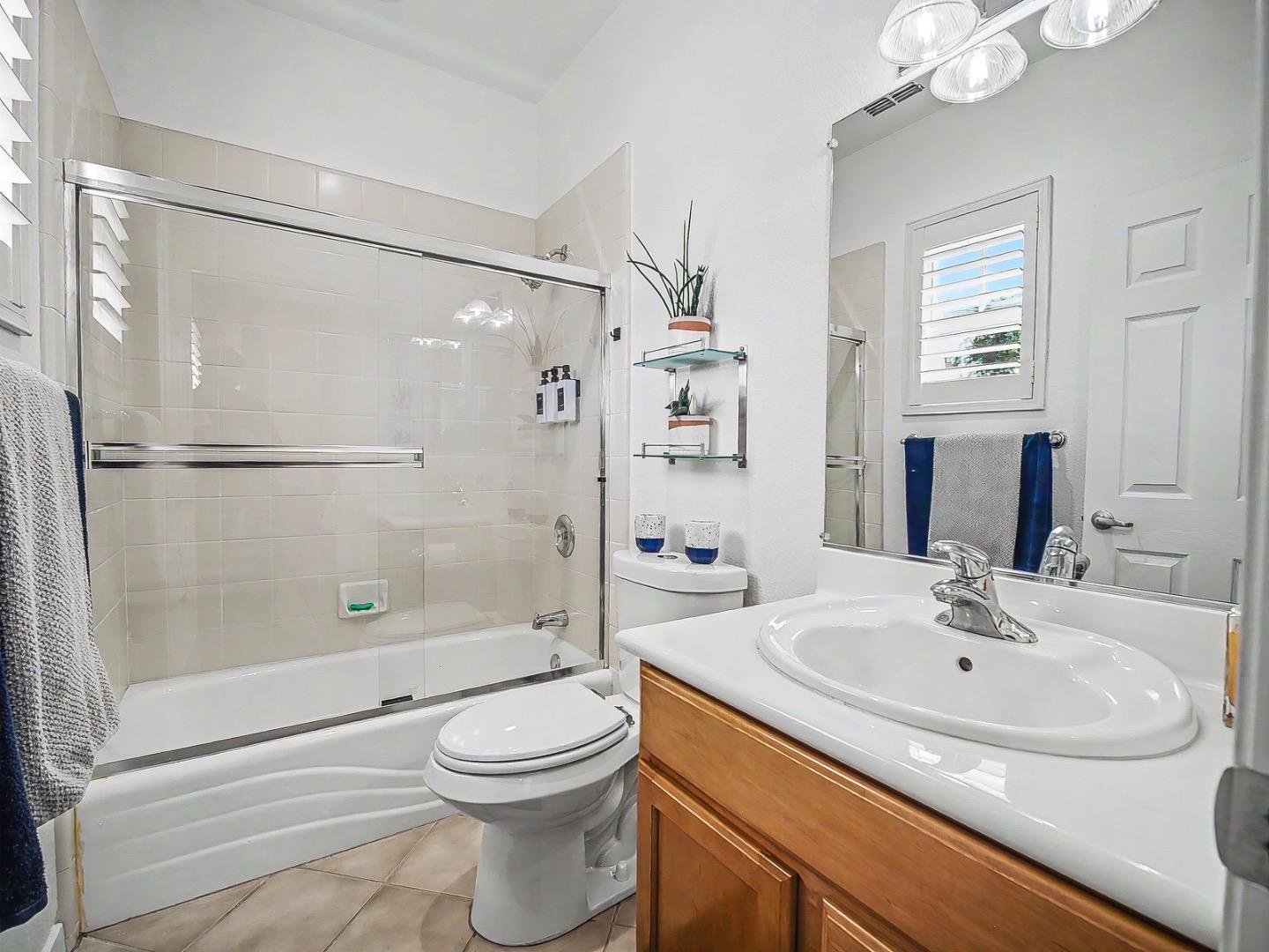 Detail Gallery Image 22 of 39 For 1100 Wabesco Pl, San Jose,  CA 95125 - 2 Beds | 2 Baths