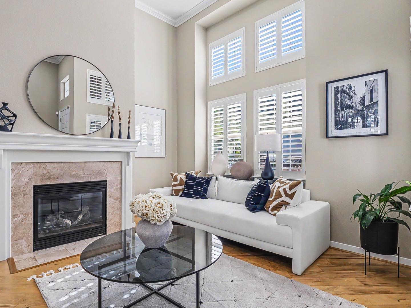 Detail Gallery Image 5 of 39 For 1100 Wabesco Pl, San Jose,  CA 95125 - 2 Beds | 2 Baths