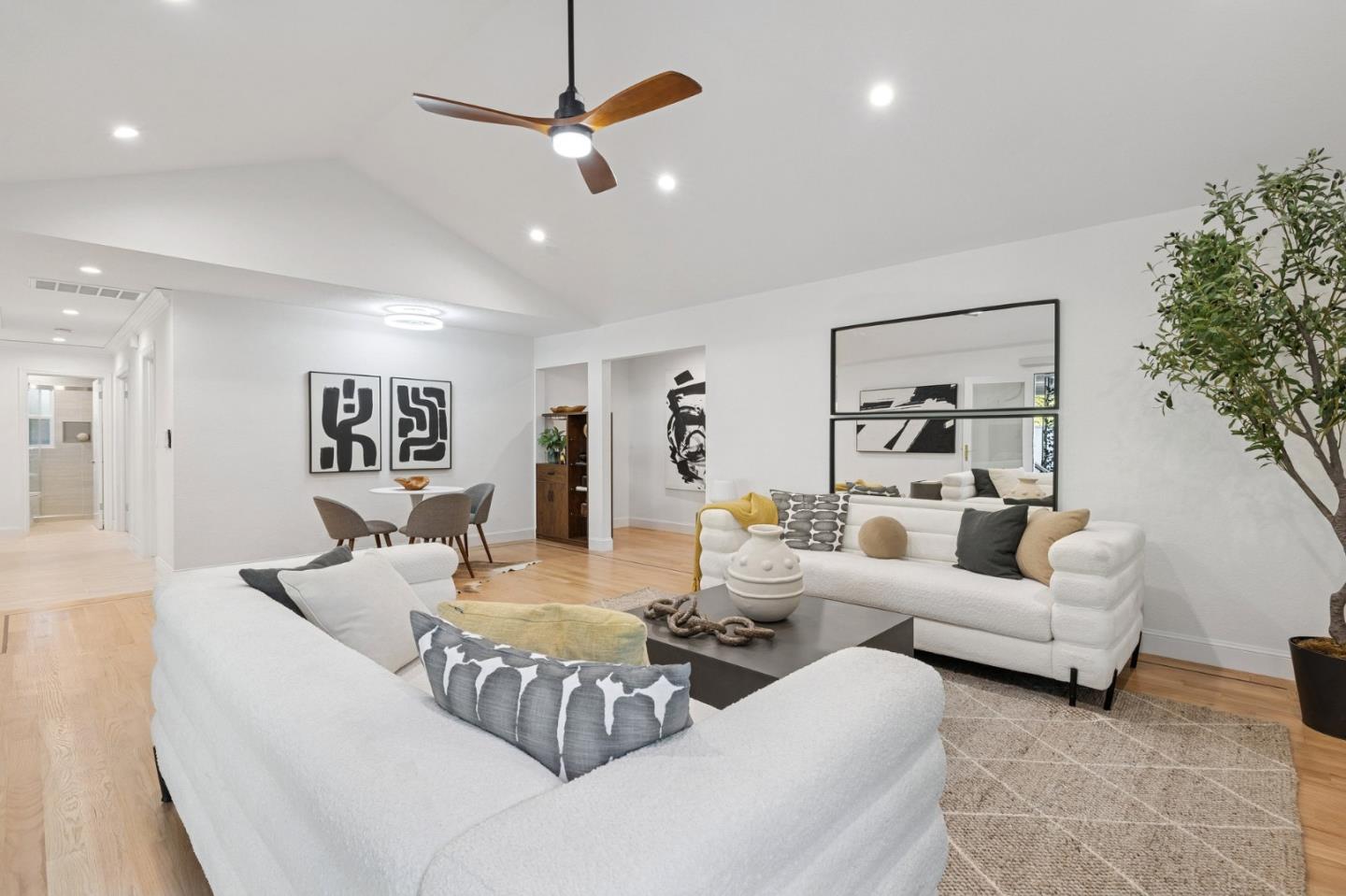 Detail Gallery Image 30 of 92 For 243 Selby Ln, Atherton,  CA 94027 - 6 Beds | 4 Baths