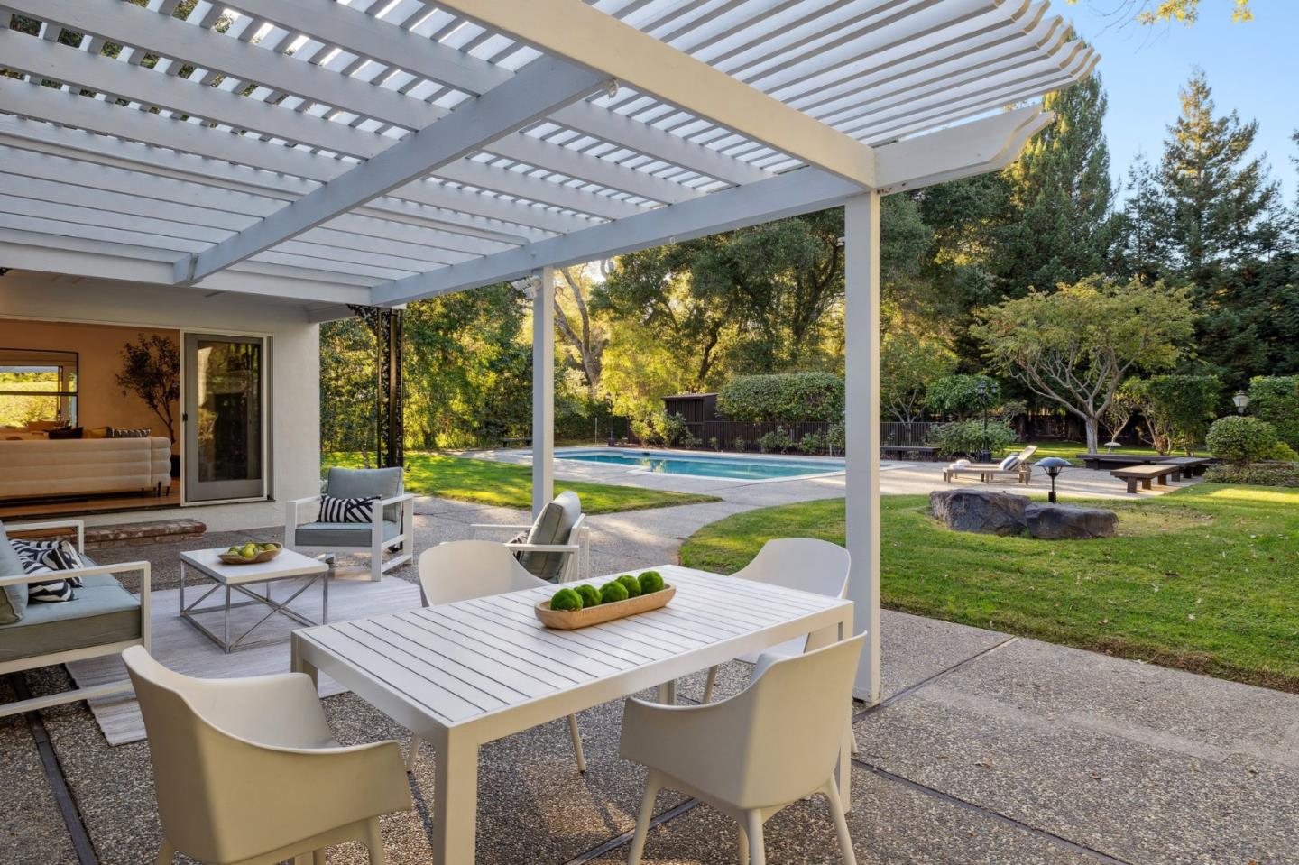 Detail Gallery Image 35 of 92 For 243 Selby Ln, Atherton,  CA 94027 - 6 Beds | 4 Baths