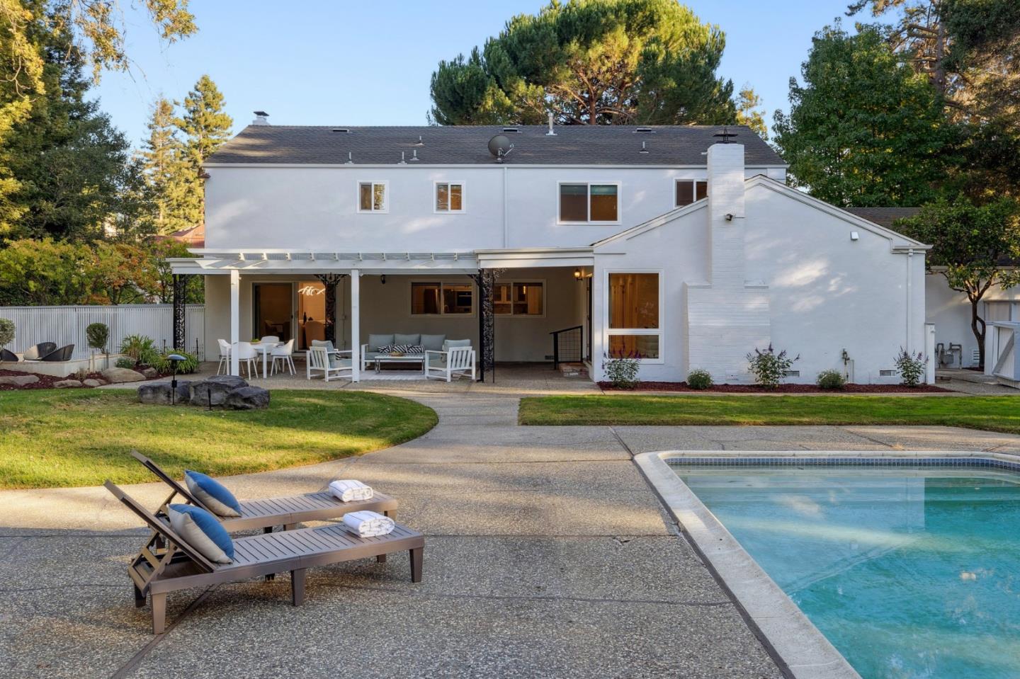 Detail Gallery Image 41 of 92 For 243 Selby Ln, Atherton,  CA 94027 - 6 Beds | 4 Baths