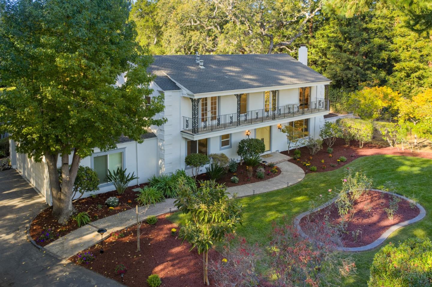 Detail Gallery Image 5 of 92 For 243 Selby Ln, Atherton,  CA 94027 - 6 Beds | 4 Baths