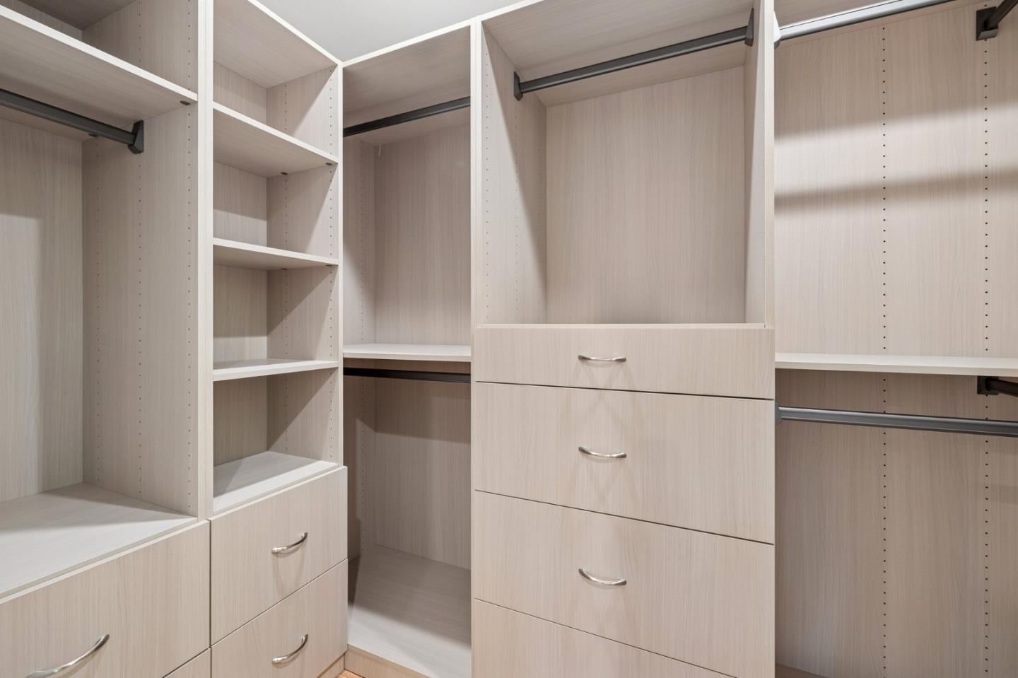 Detail Gallery Image 57 of 92 For 243 Selby Ln, Atherton,  CA 94027 - 6 Beds | 4 Baths