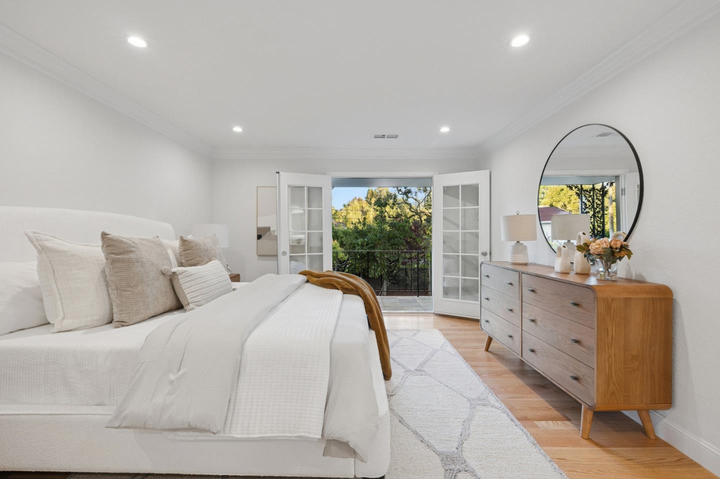 Detail Gallery Image 58 of 92 For 243 Selby Ln, Atherton,  CA 94027 - 6 Beds | 4 Baths