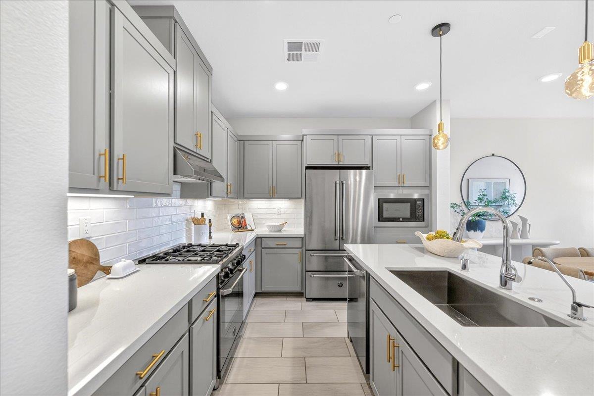 Photo #6: ML82044100 Listing: Photo #6