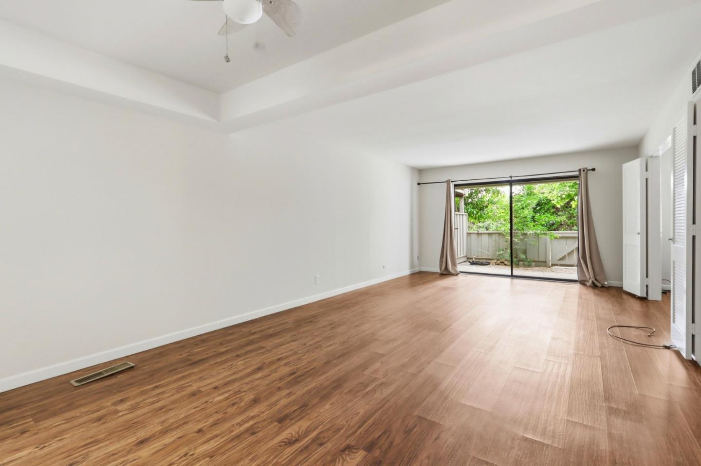 Detail Gallery Image 18 of 39 For 5492 Cribari Bnd, San Jose,  CA 95135 - 2 Beds | 2 Baths