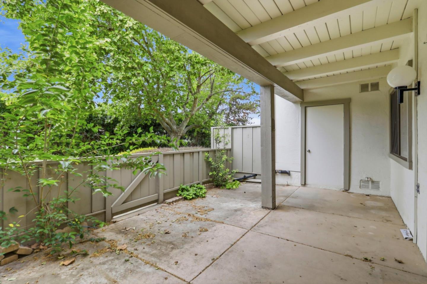 Detail Gallery Image 32 of 39 For 5492 Cribari Bnd, San Jose,  CA 95135 - 2 Beds | 2 Baths