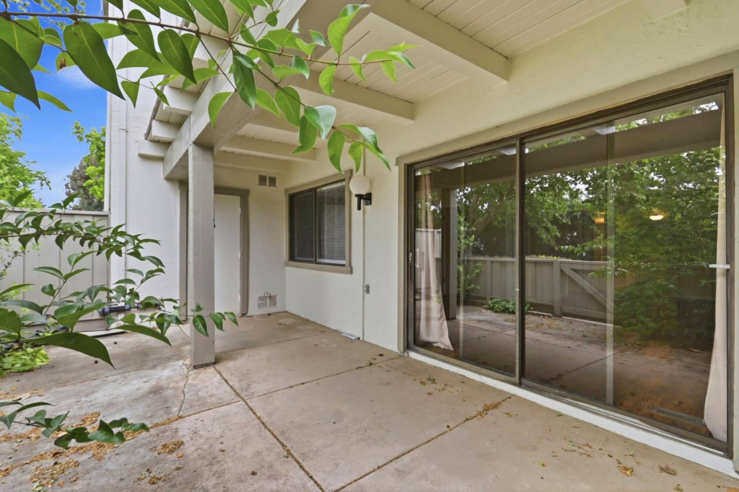 Detail Gallery Image 33 of 39 For 5492 Cribari Bnd, San Jose,  CA 95135 - 2 Beds | 2 Baths