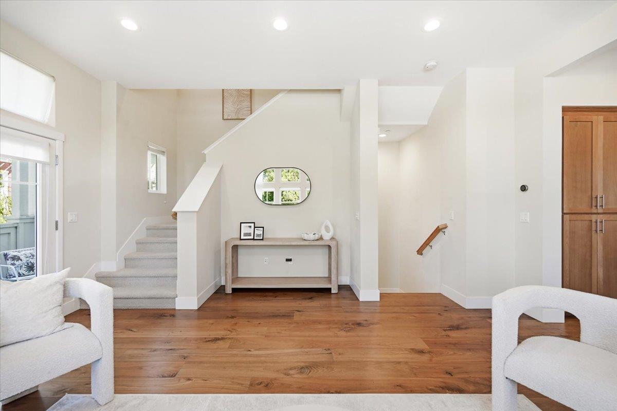 Detail Gallery Image 15 of 98 For 1918 Stella St, Mountain View,  CA 94043 - 4 Beds | 2/2 Baths