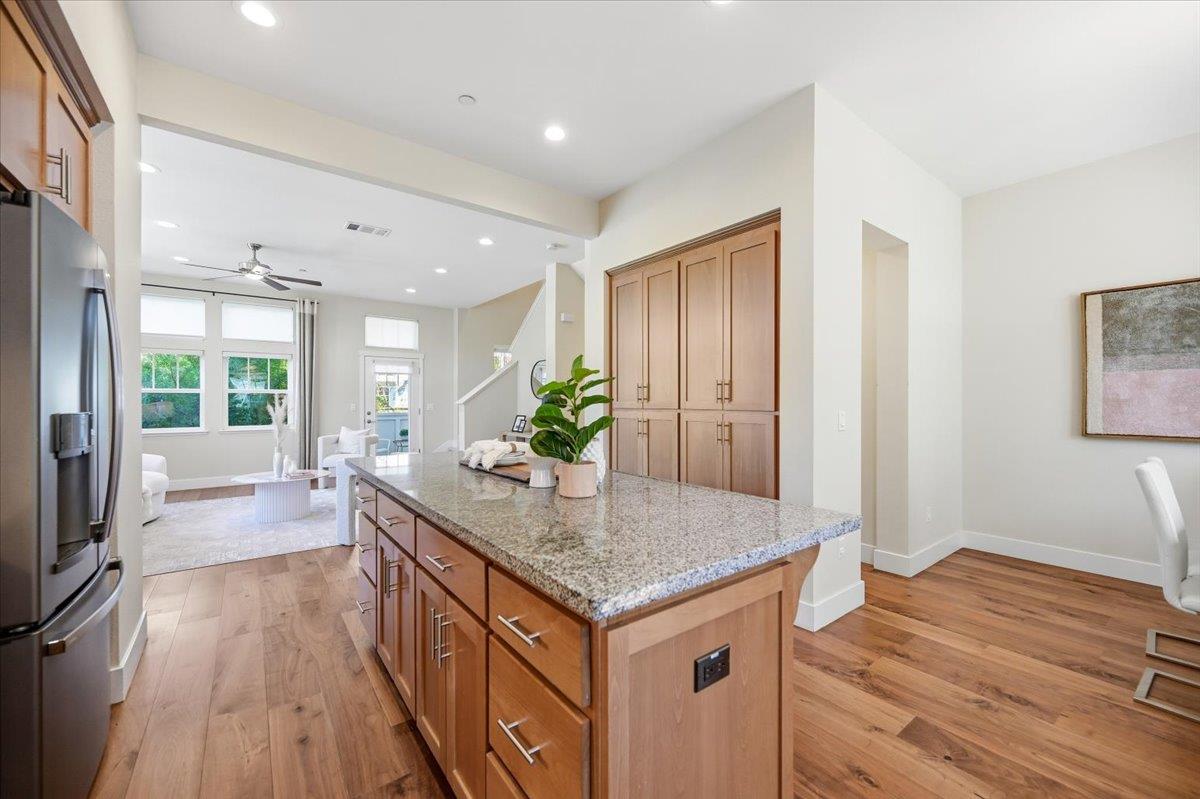 Detail Gallery Image 17 of 98 For 1918 Stella St, Mountain View,  CA 94043 - 4 Beds | 2/2 Baths