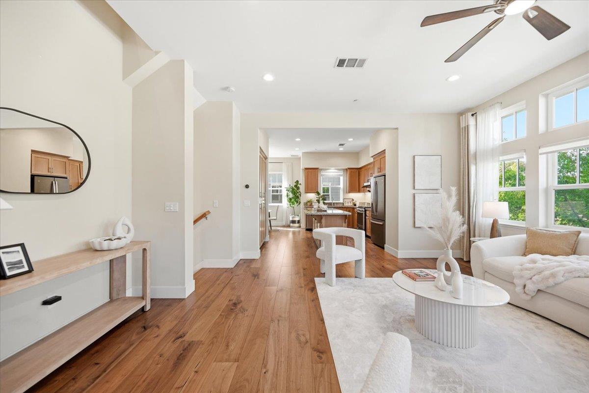 Detail Gallery Image 41 of 98 For 1918 Stella St, Mountain View,  CA 94043 - 4 Beds | 2/2 Baths