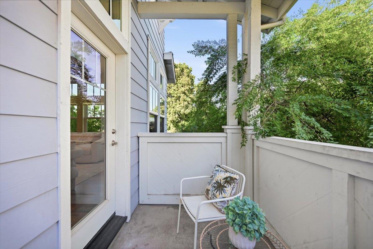 Detail Gallery Image 43 of 98 For 1918 Stella St, Mountain View,  CA 94043 - 4 Beds | 2/2 Baths