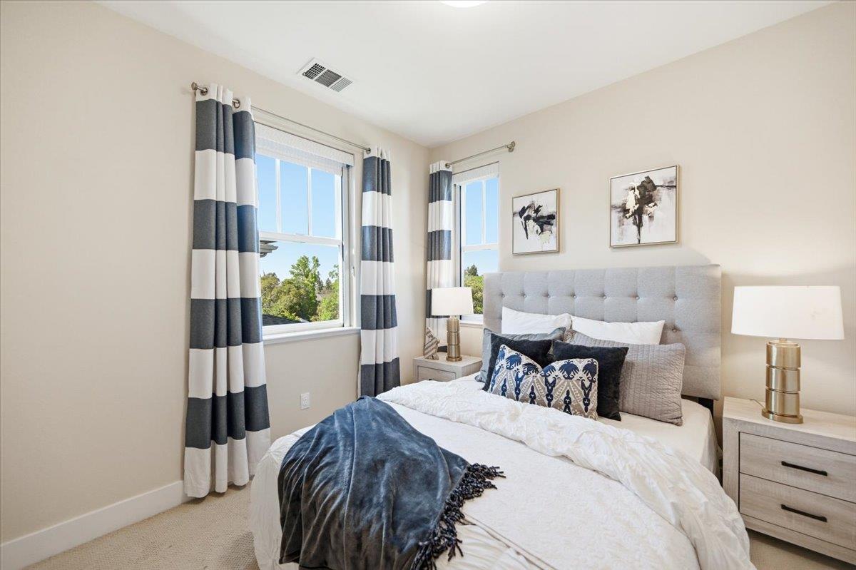 Detail Gallery Image 57 of 98 For 1918 Stella St, Mountain View,  CA 94043 - 4 Beds | 2/2 Baths