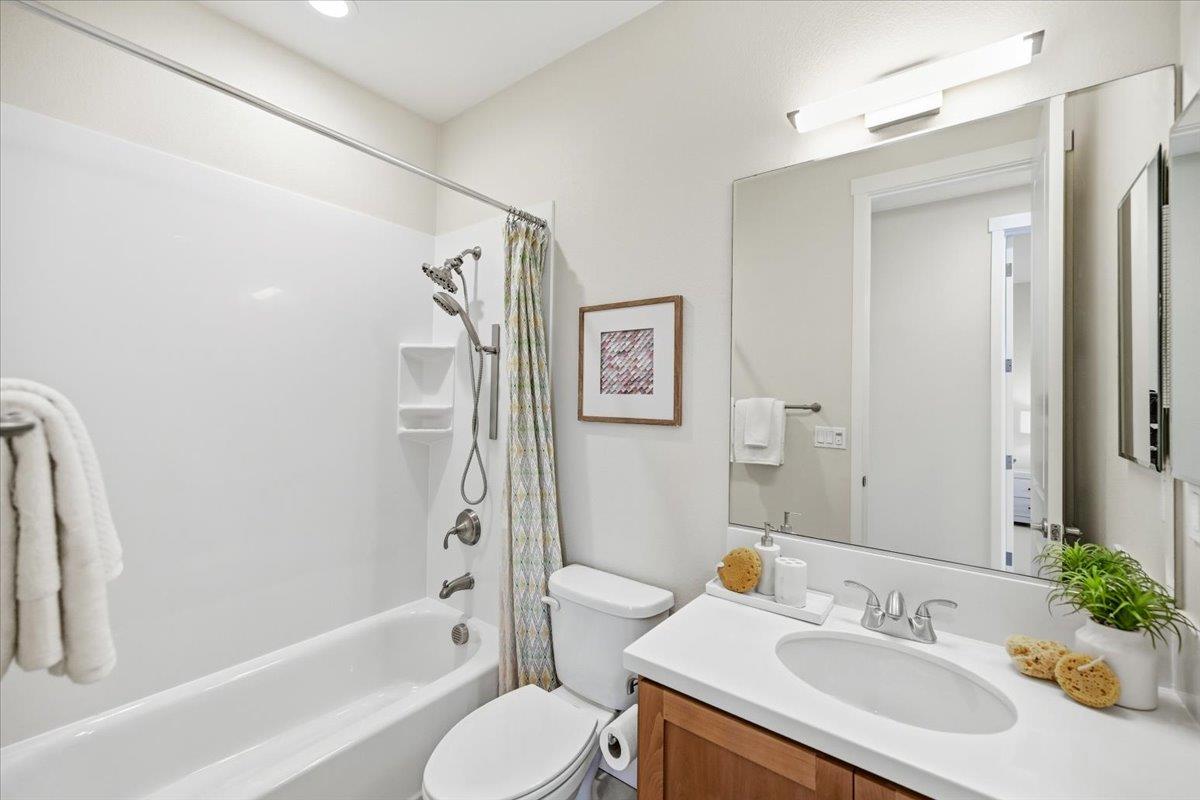 Detail Gallery Image 58 of 98 For 1918 Stella St, Mountain View,  CA 94043 - 4 Beds | 2/2 Baths