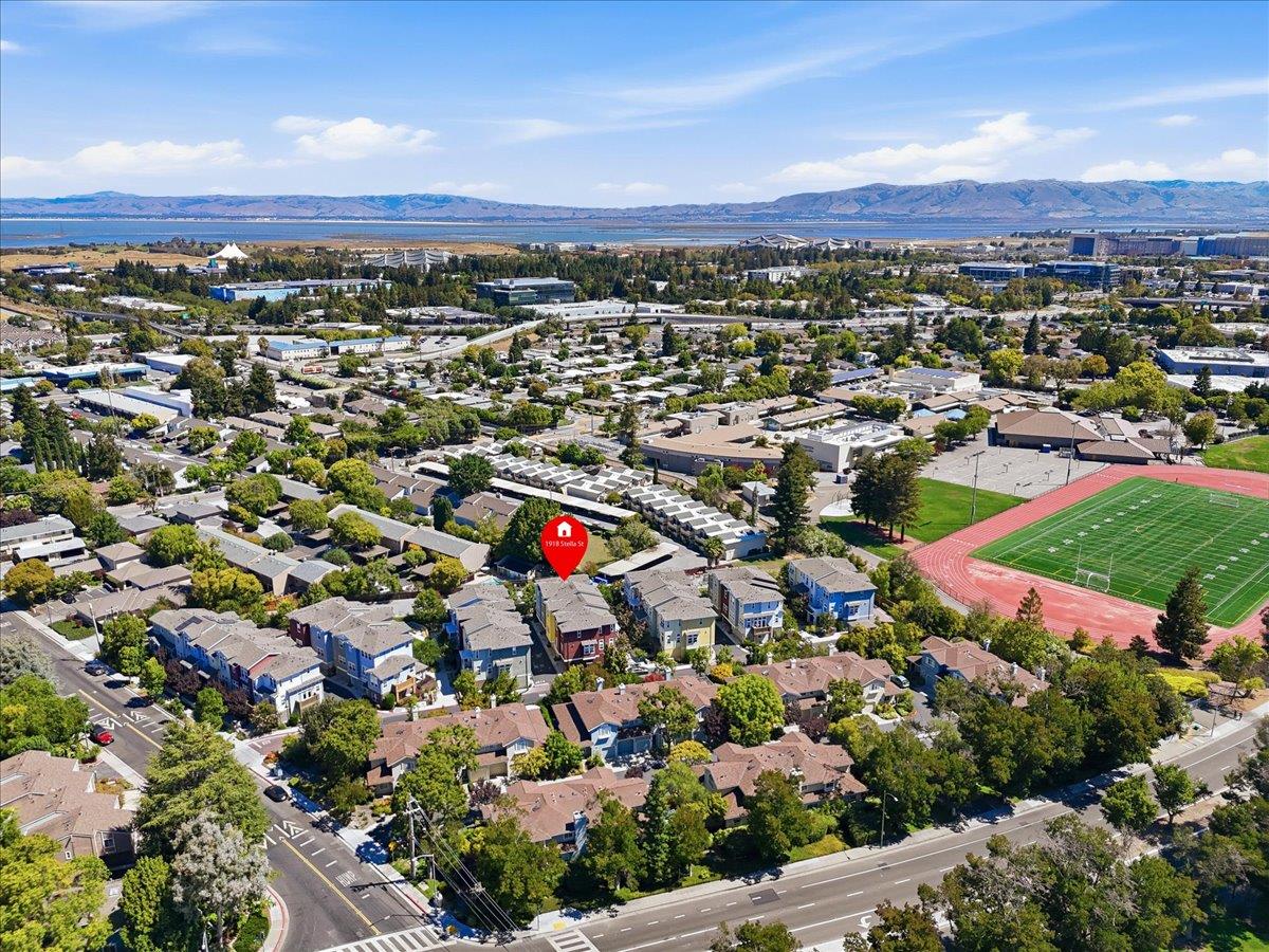 Detail Gallery Image 81 of 98 For 1918 Stella St, Mountain View,  CA 94043 - 4 Beds | 2/2 Baths