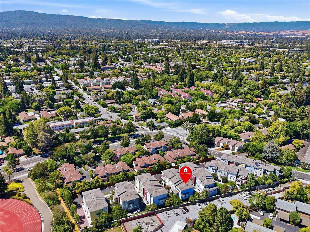 Detail Gallery Image 83 of 98 For 1918 Stella St, Mountain View,  CA 94043 - 4 Beds | 2/2 Baths