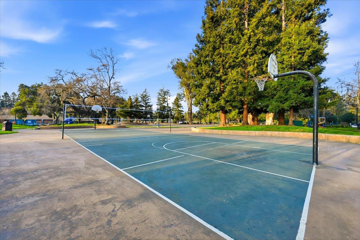 Detail Gallery Image 96 of 98 For 1918 Stella St, Mountain View,  CA 94043 - 4 Beds | 2/2 Baths