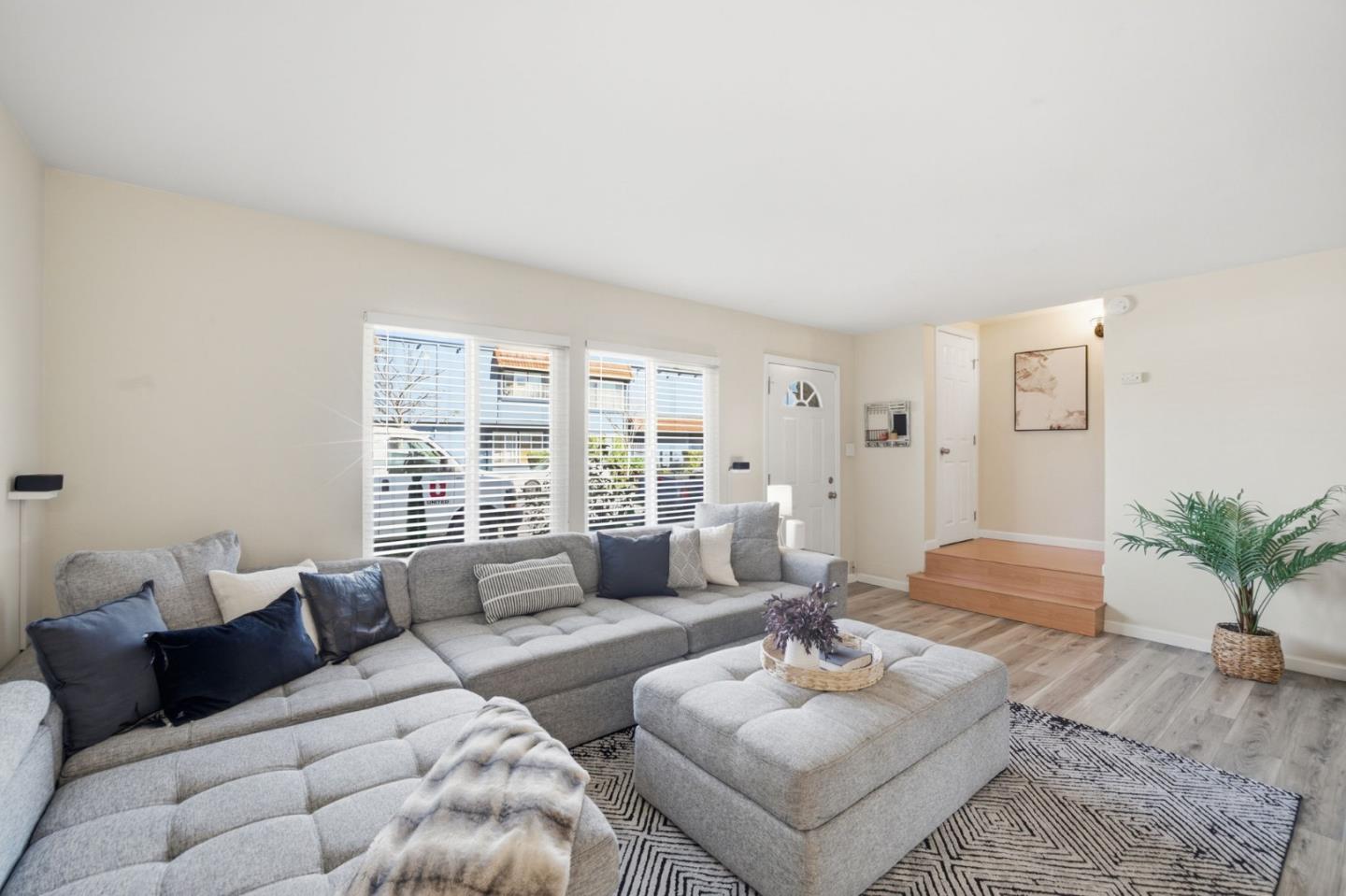 Photo #2: ML82044107 Listing: Photo #2