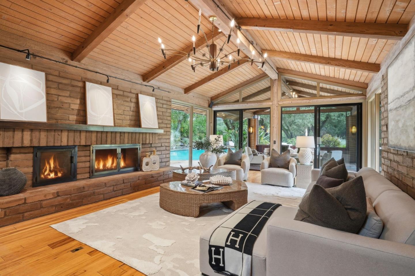 Loyola Drive, Los Altos, CA, 94024