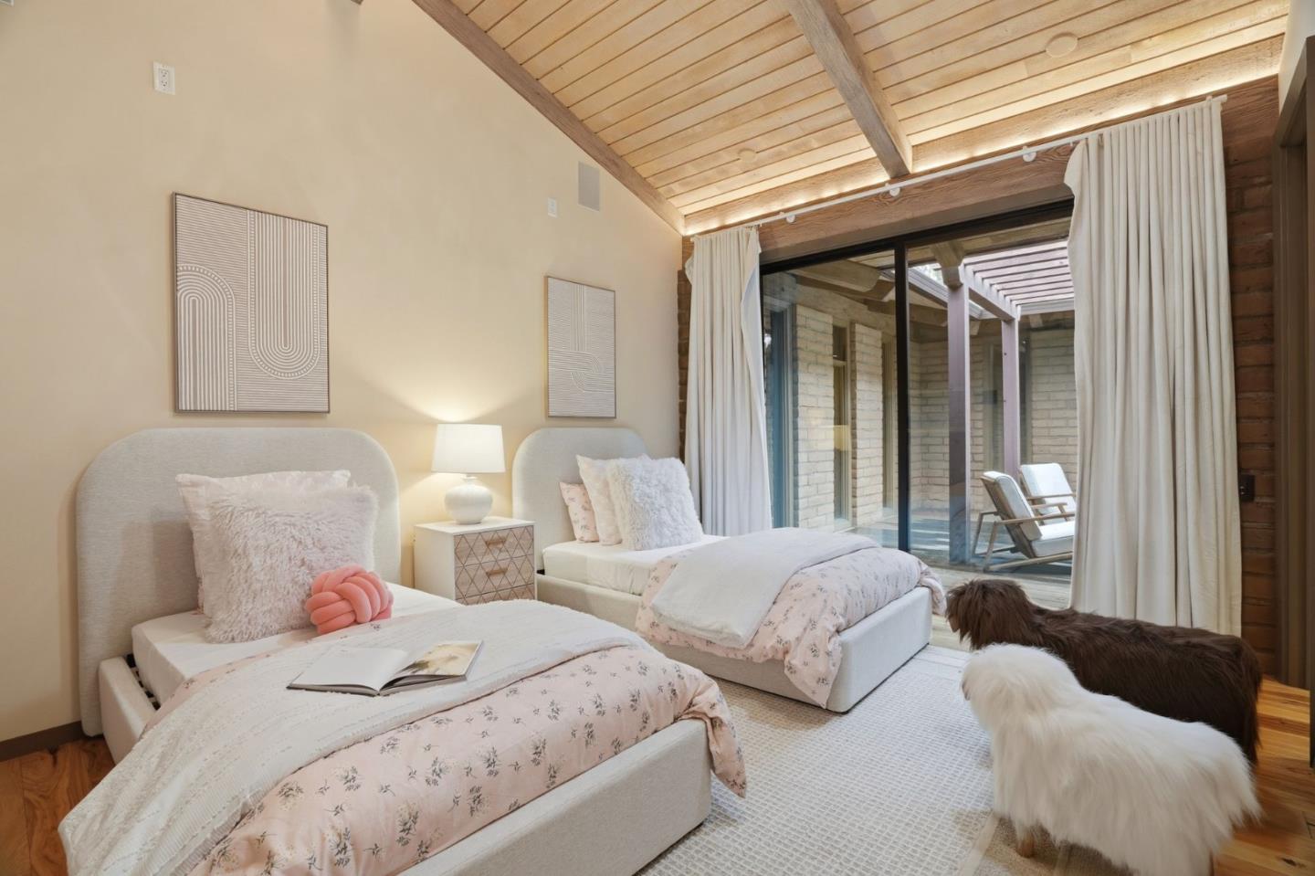 Loyola Drive, Los Altos, CA, 94024