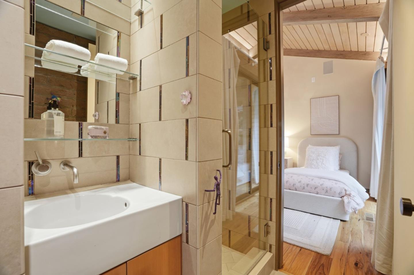 Loyola Drive, Los Altos, CA, 94024