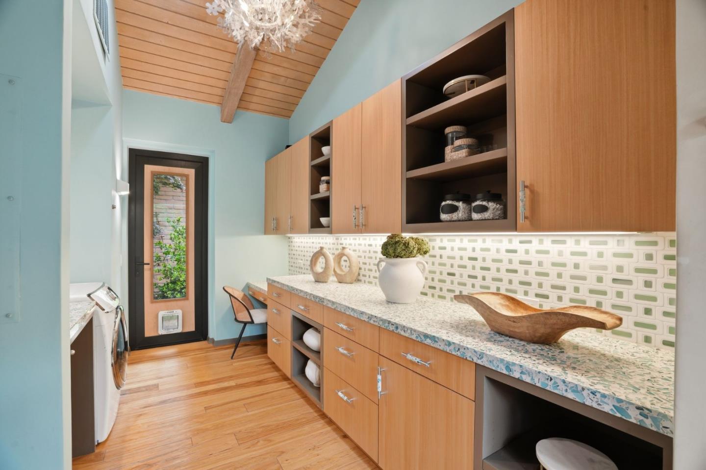 Loyola Drive, Los Altos, CA, 94024