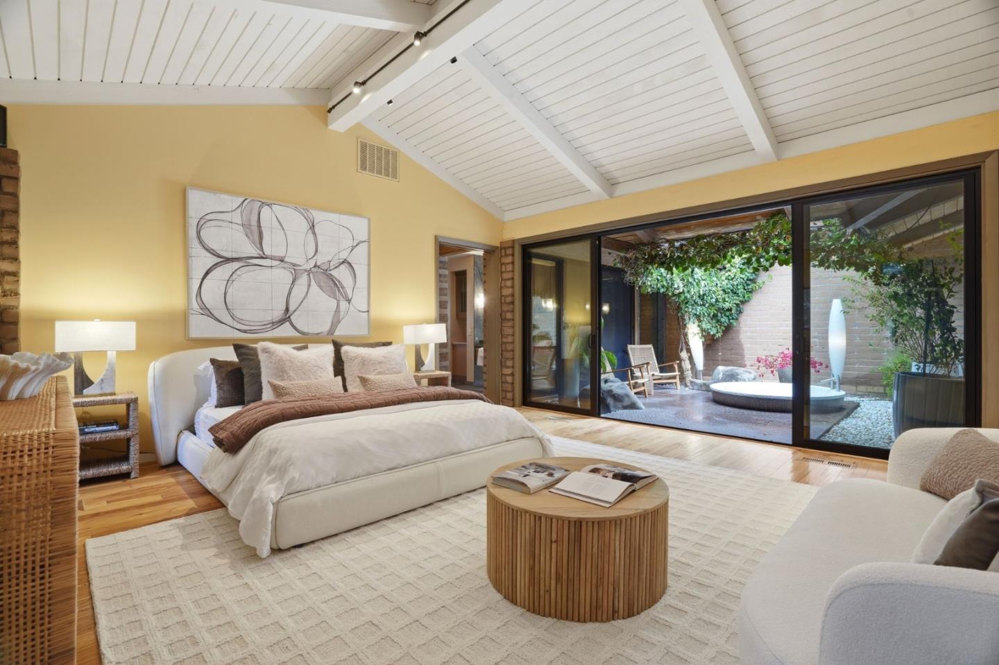 Loyola Drive, Los Altos, CA, 94024