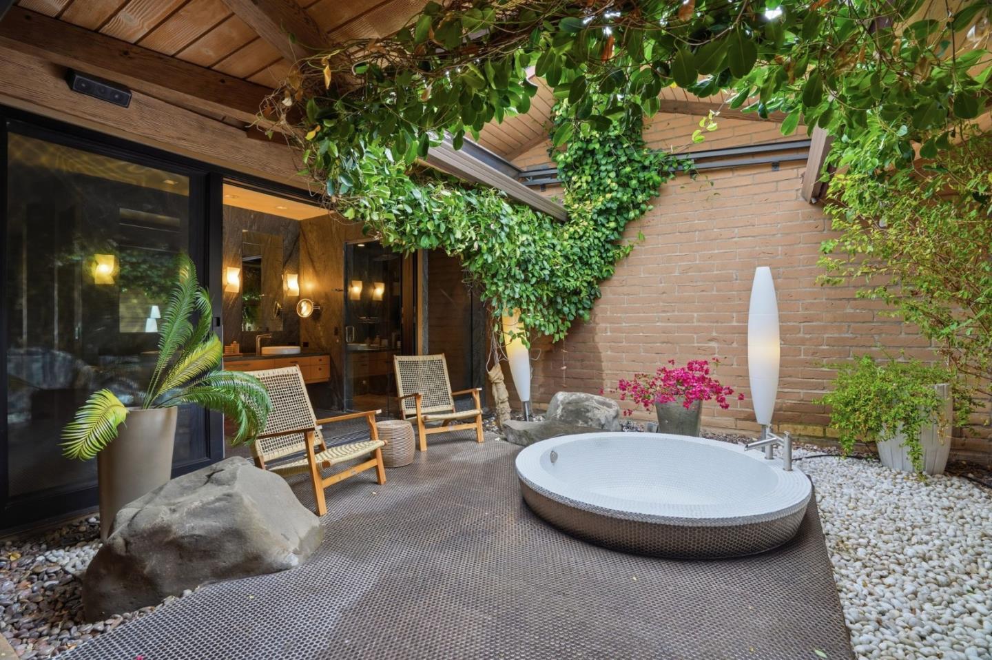 Loyola Drive, Los Altos, CA, 94024