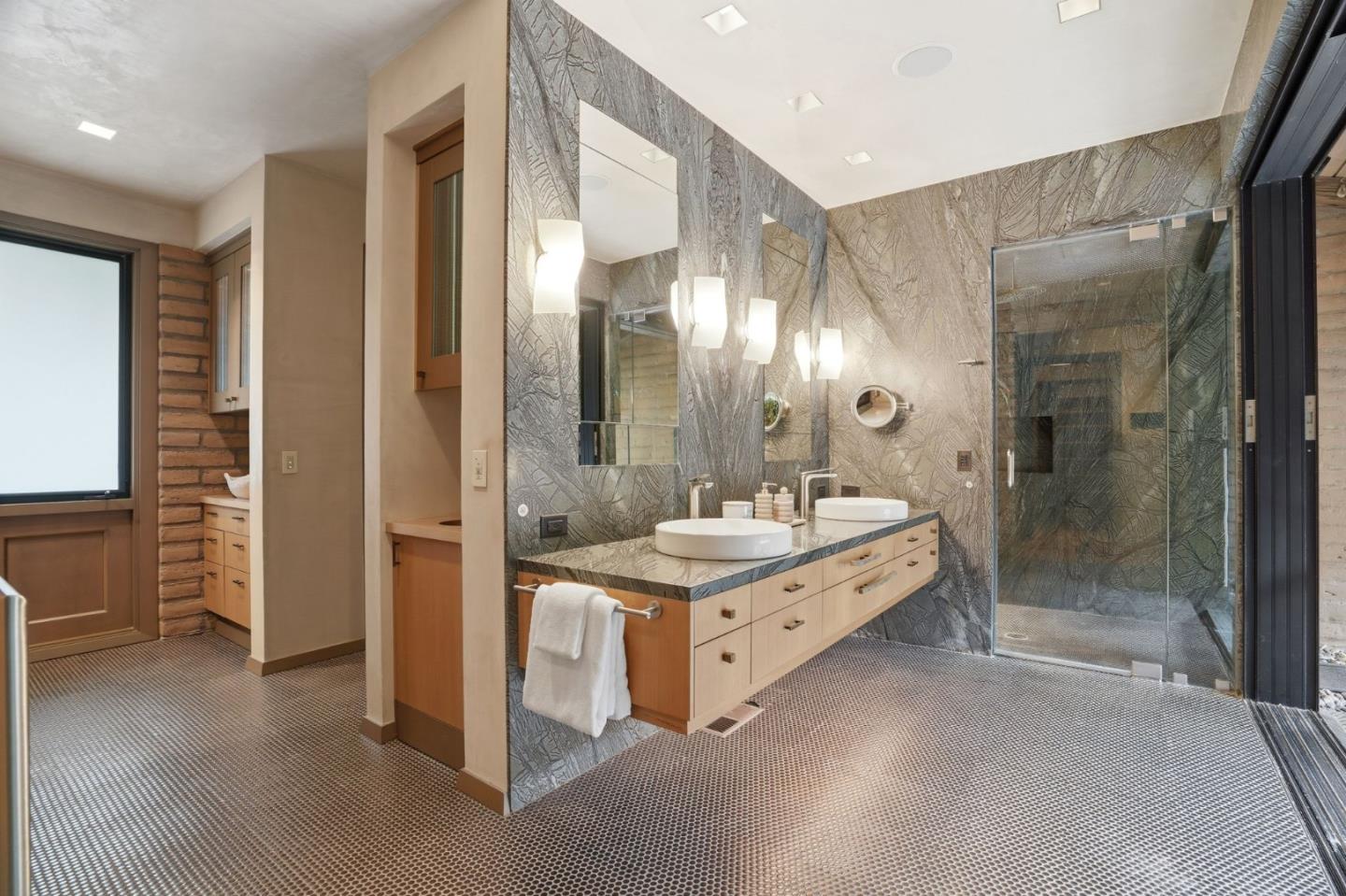 Loyola Drive, Los Altos, CA, 94024