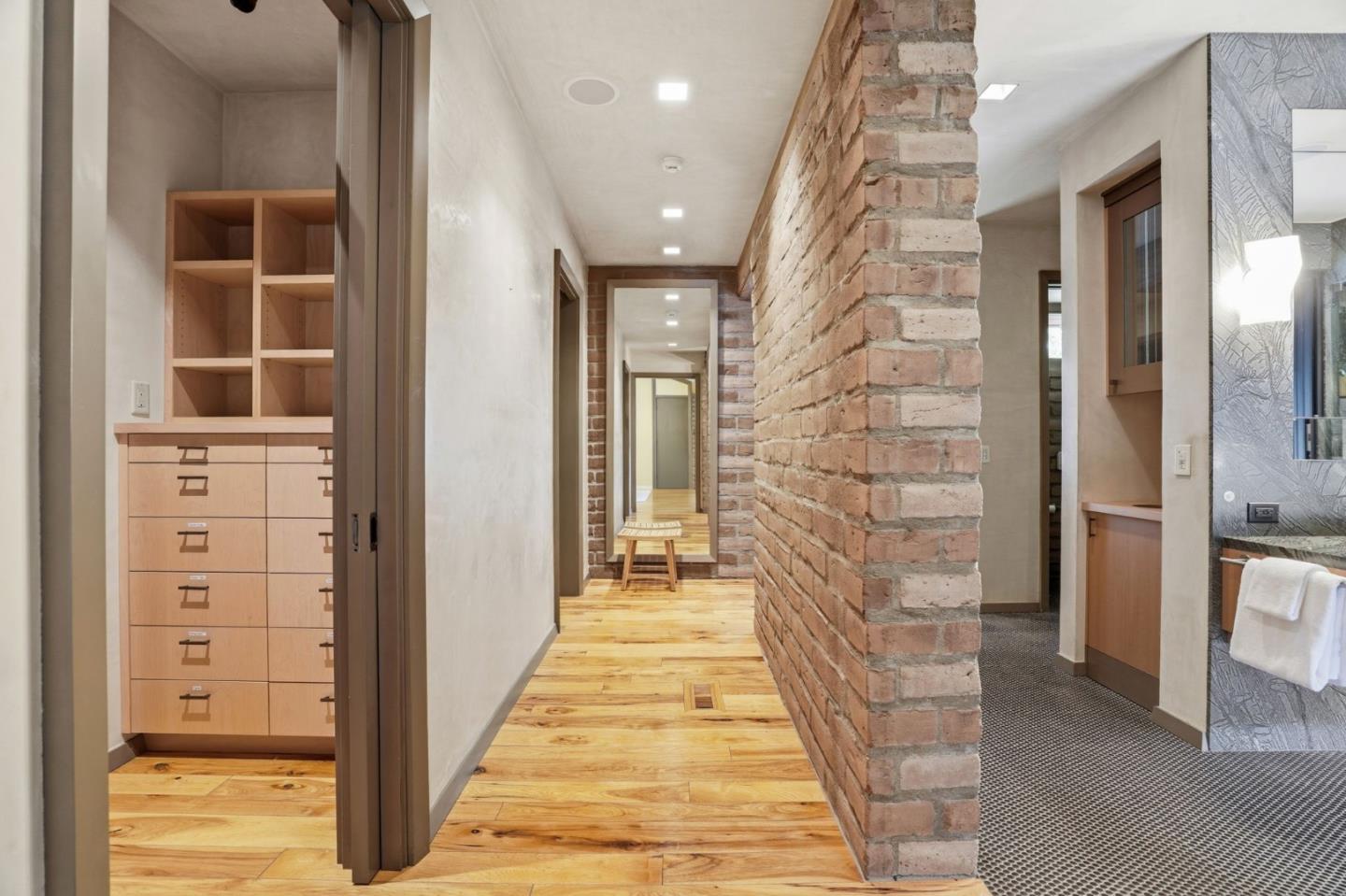 Loyola Drive, Los Altos, CA, 94024