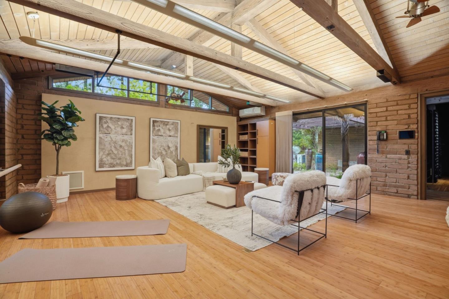 Loyola Drive, Los Altos, CA, 94024