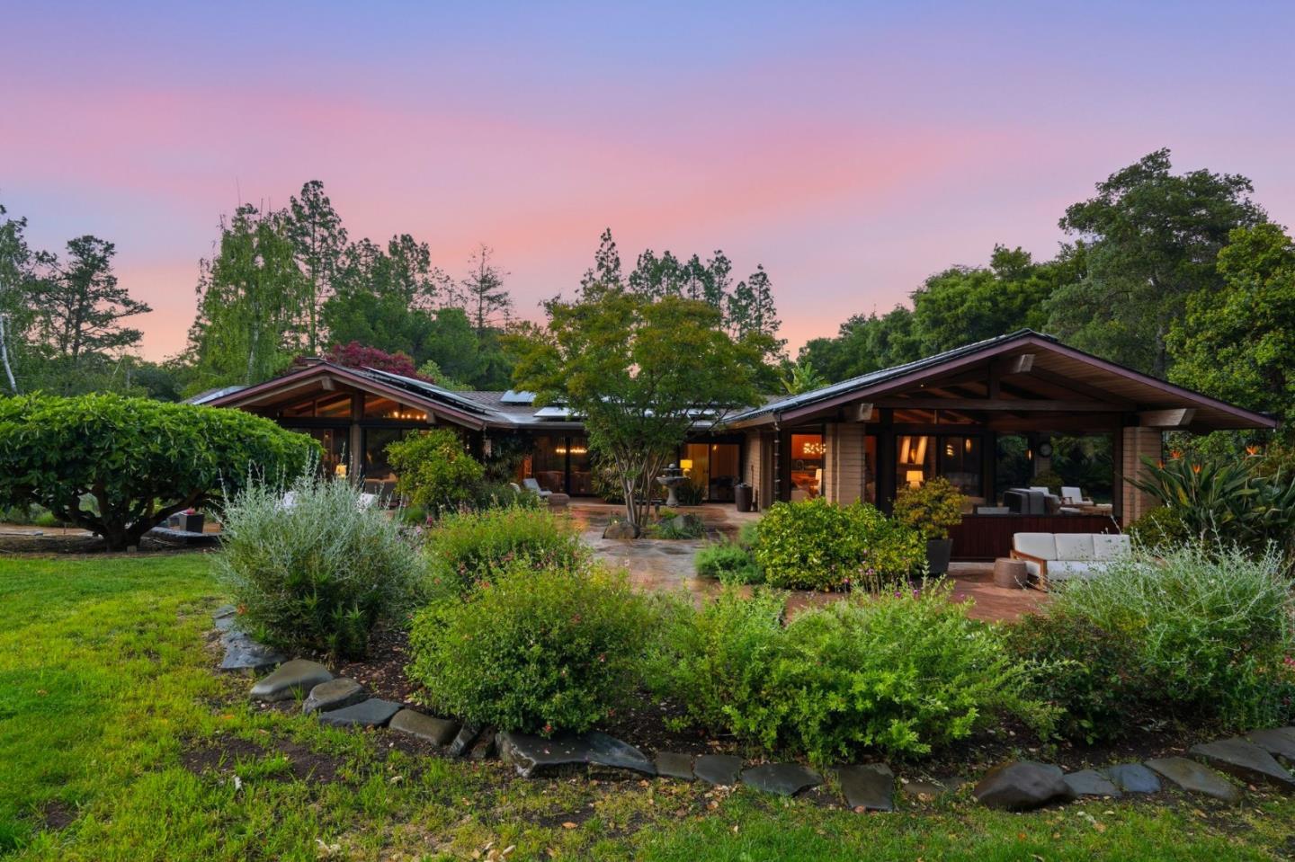 Loyola Drive, Los Altos, CA, 94024