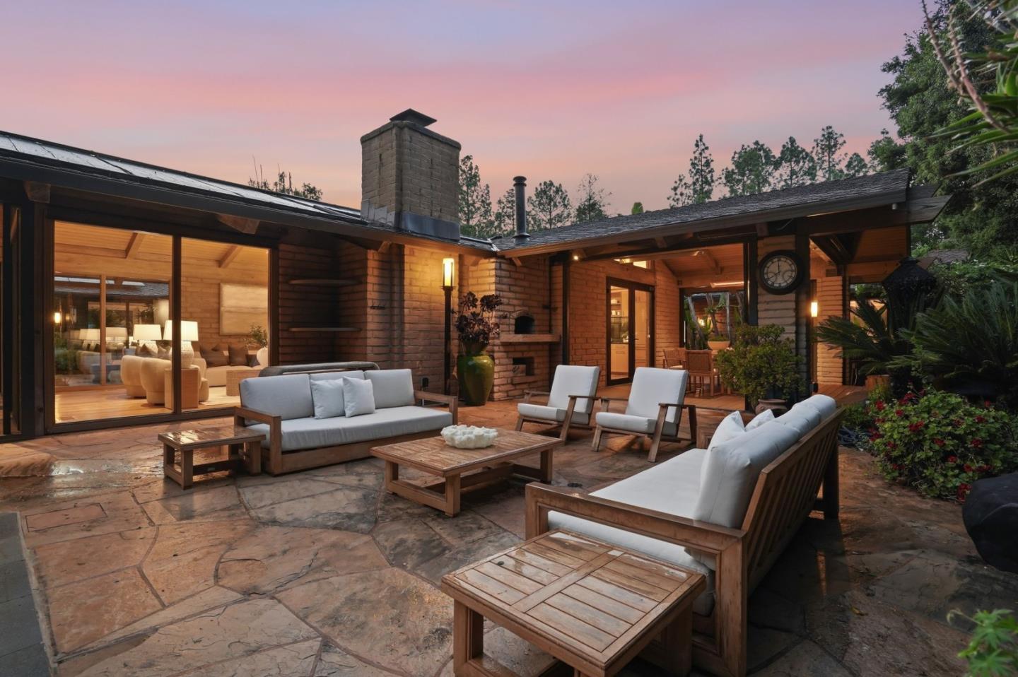 Loyola Drive, Los Altos, CA, 94024