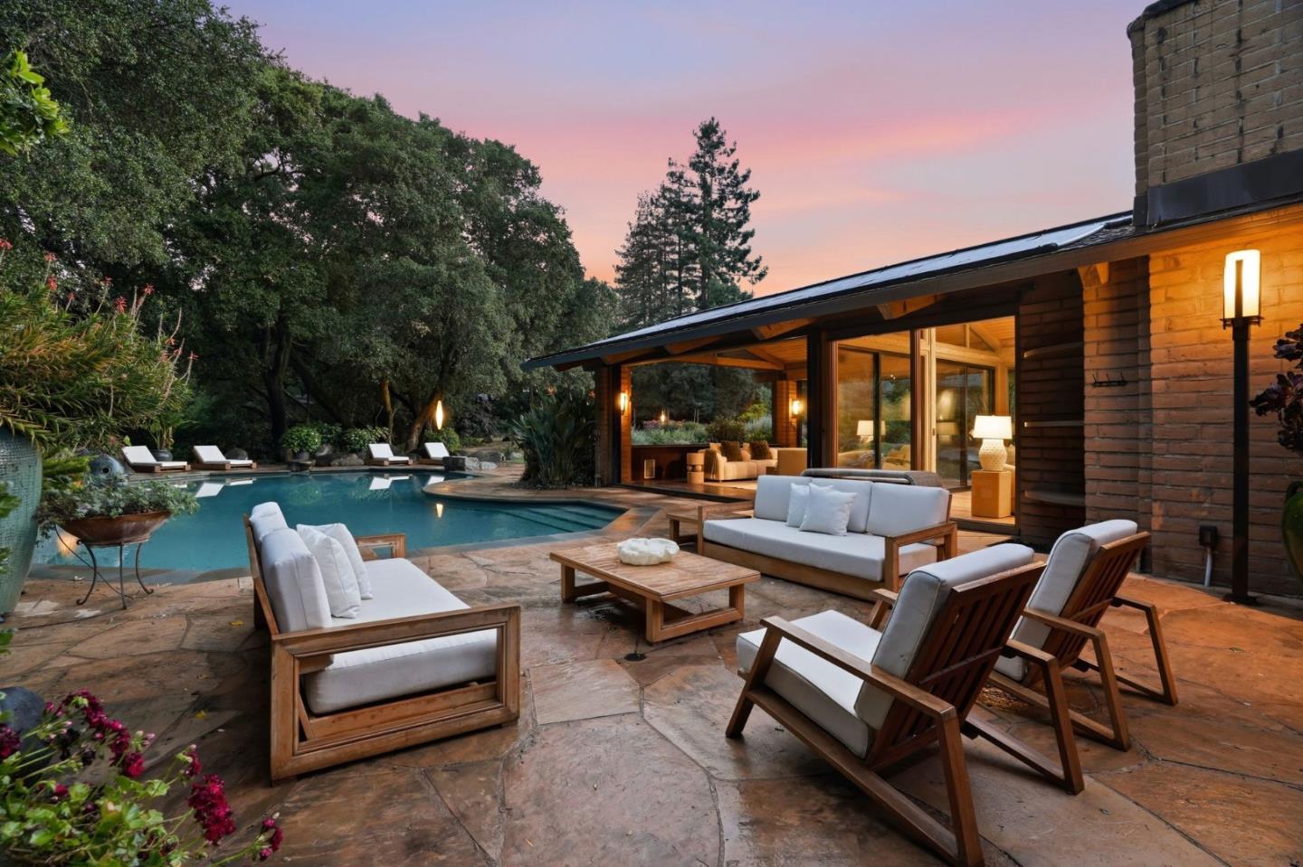 Loyola Drive, Los Altos, CA, 94024