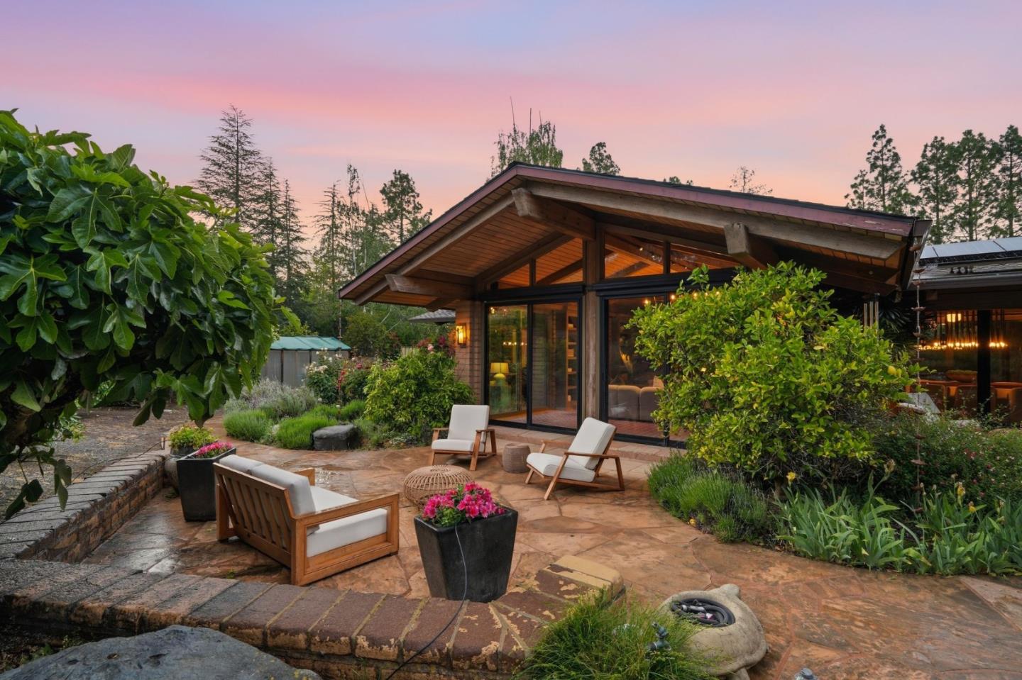 Loyola Drive, Los Altos, CA, 94024