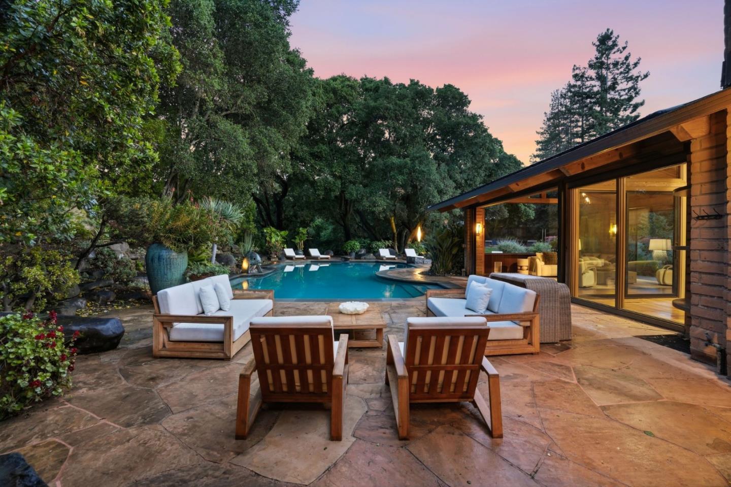 Loyola Drive, Los Altos, CA, 94024