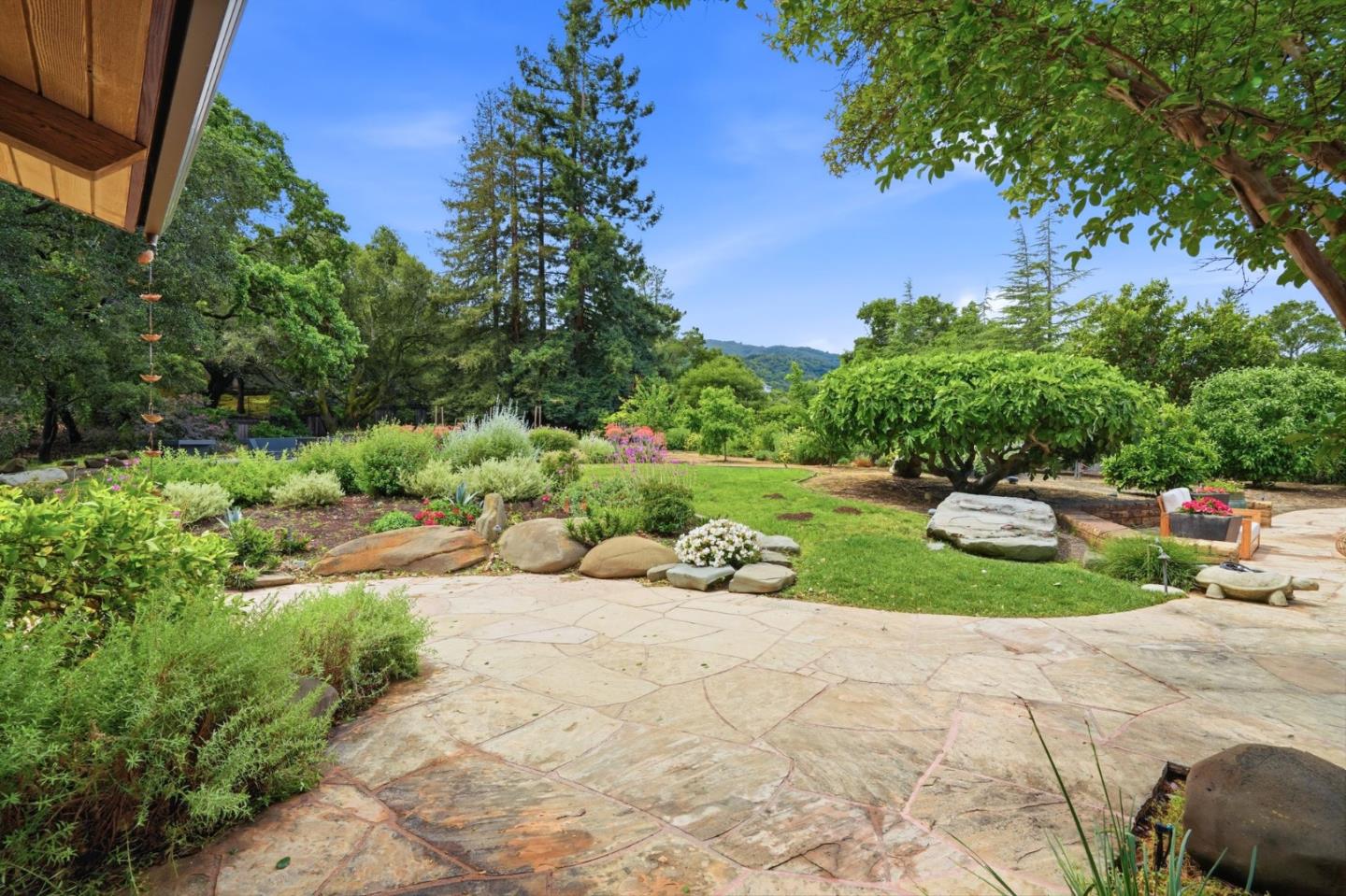 Loyola Drive, Los Altos, CA, 94024