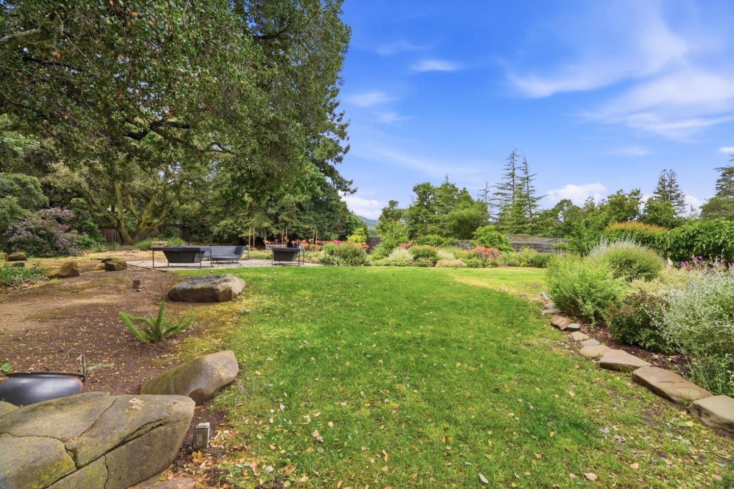 Loyola Drive, Los Altos, CA, 94024
