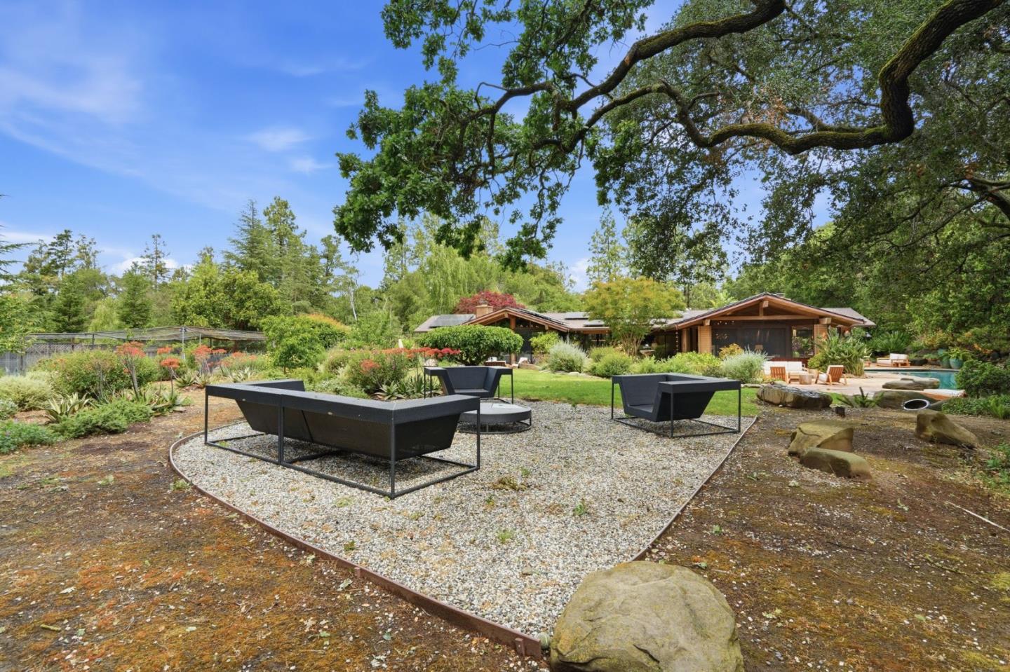 Loyola Drive, Los Altos, CA, 94024