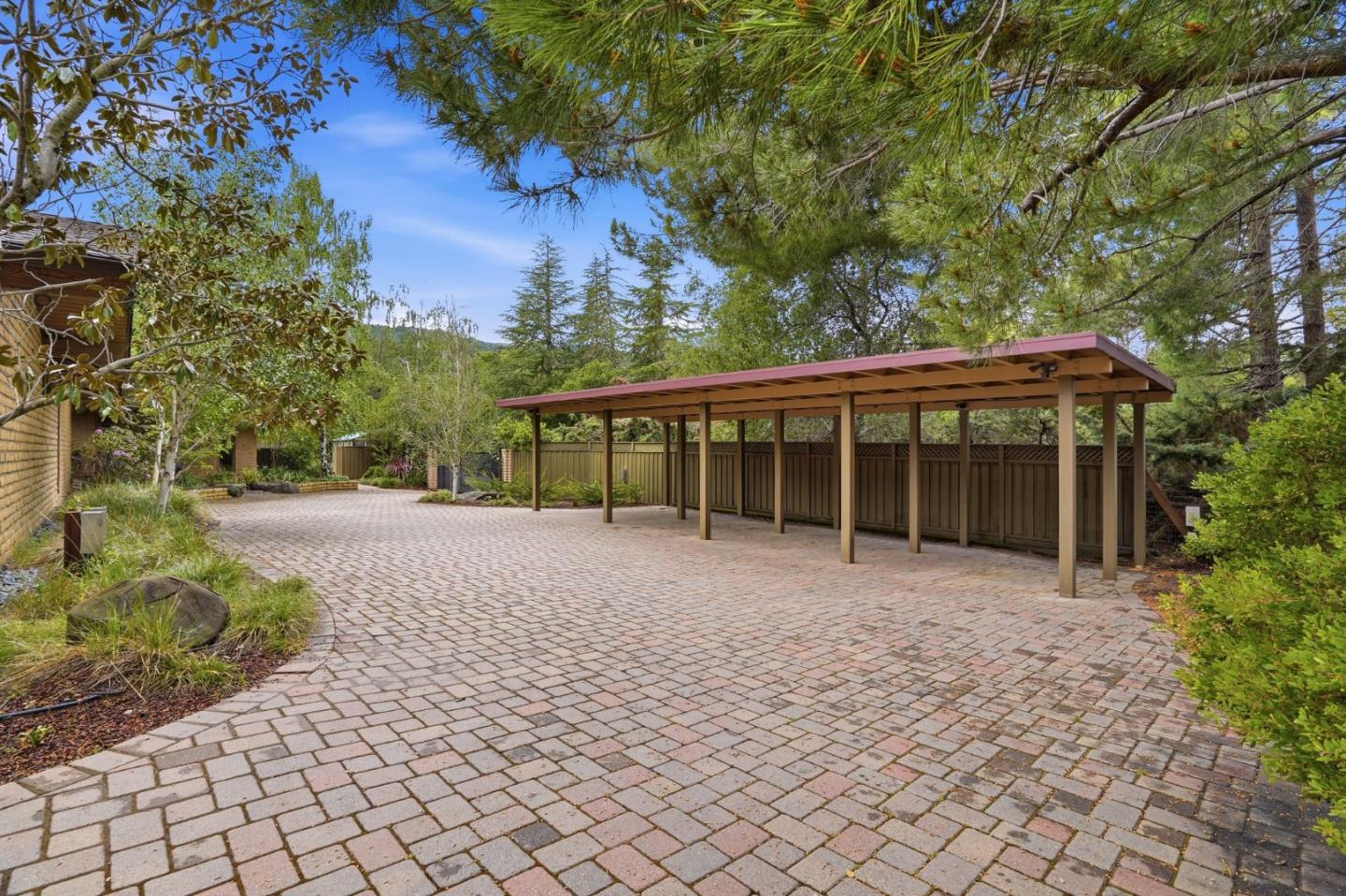 Loyola Drive, Los Altos, CA, 94024