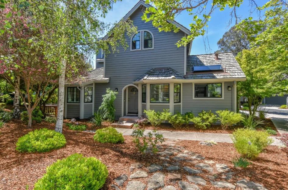 Front Image Thumbnail for ML82044116