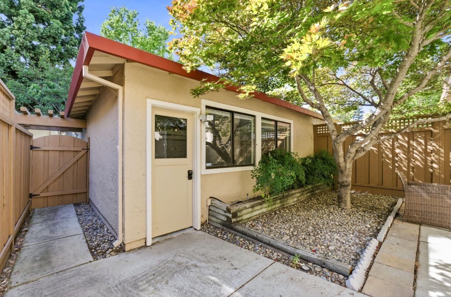 Photo #17: ML82044127 Listing: Photo #17