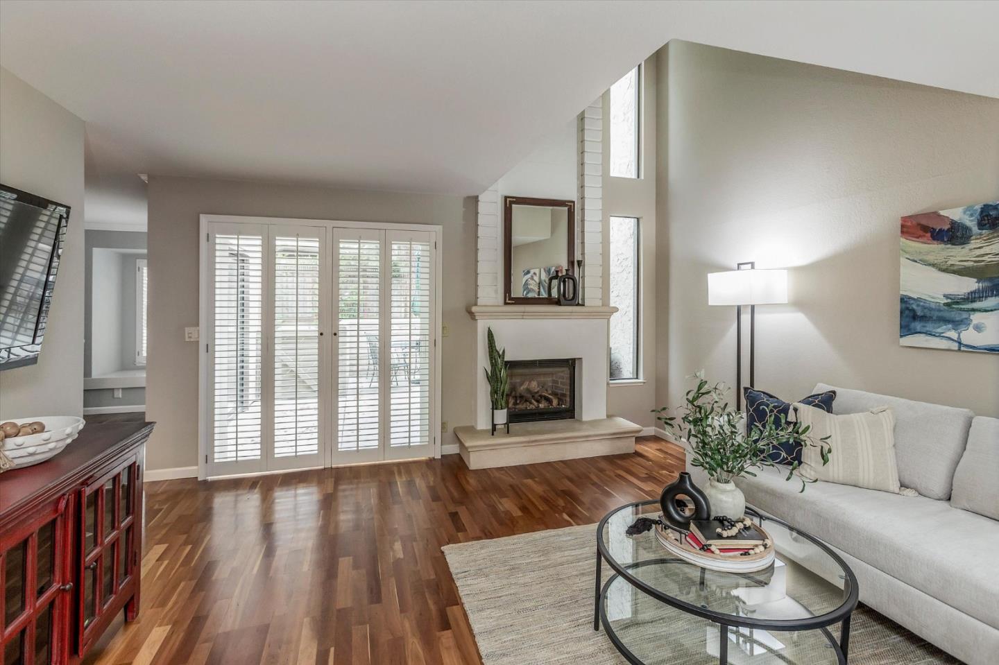 Photo #4: ML82044133 Listing: Photo #4