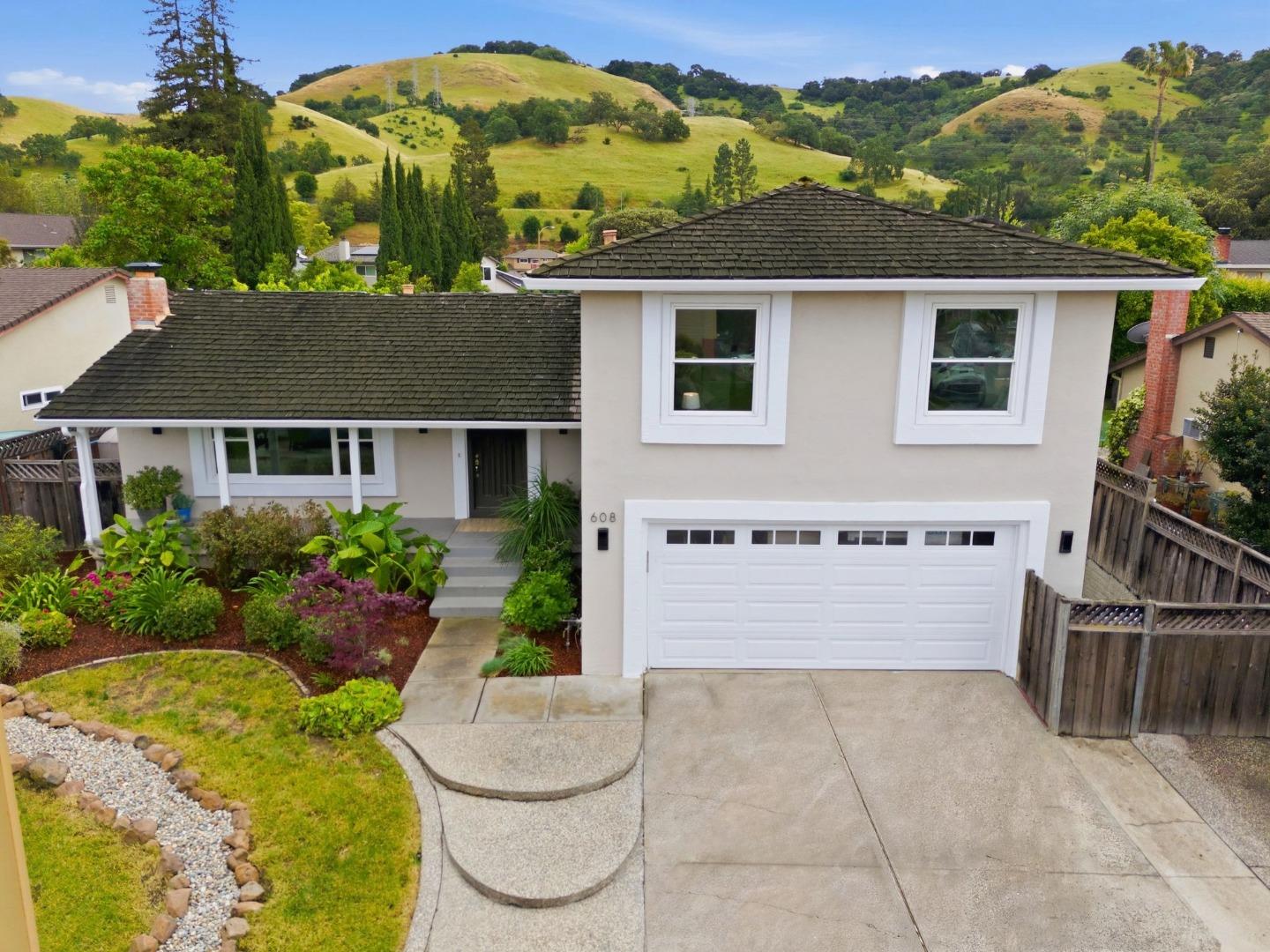 Front Image Thumbnail for ML82044153