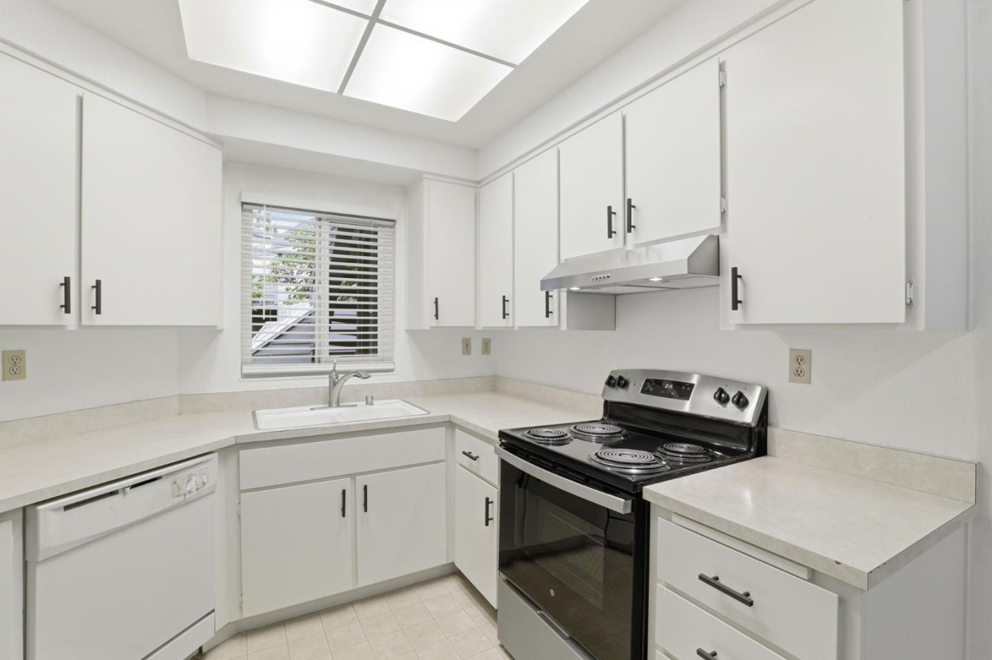 Photo #5: ML82044161 Listing: Photo #5