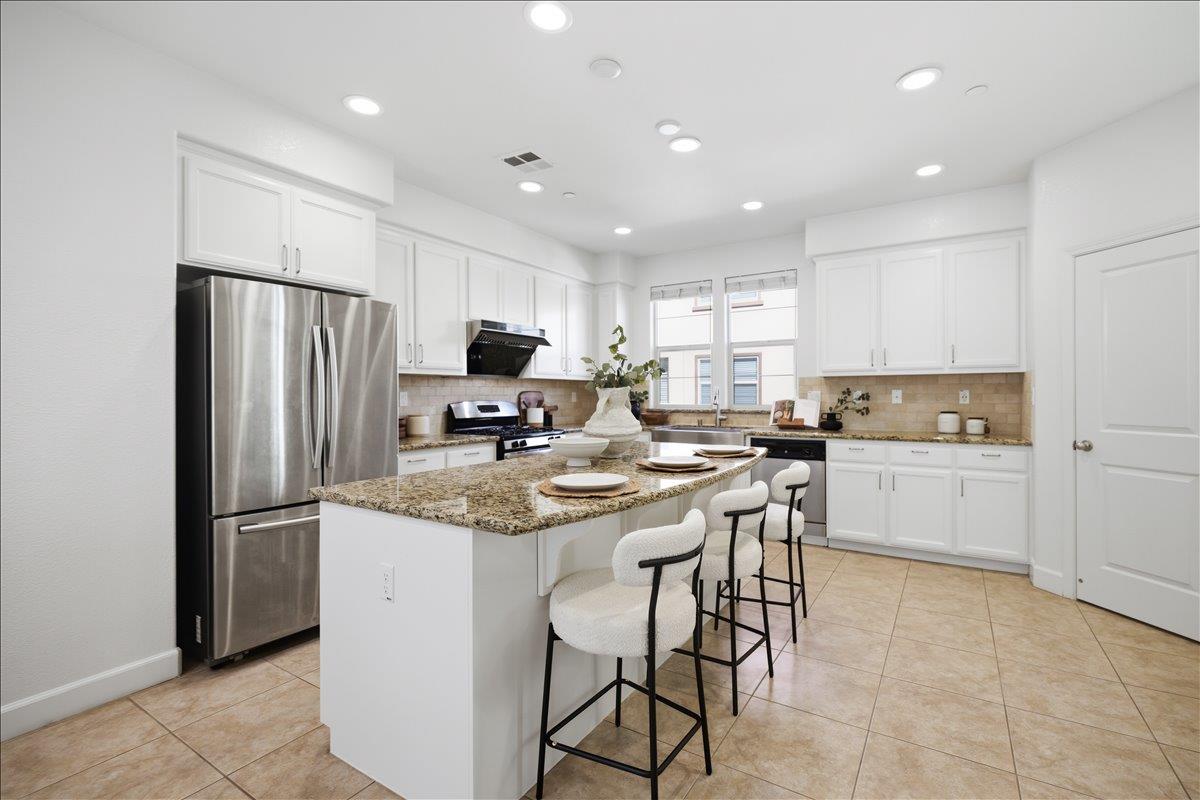 Photo #15: ML82044175 Listing: Photo #15