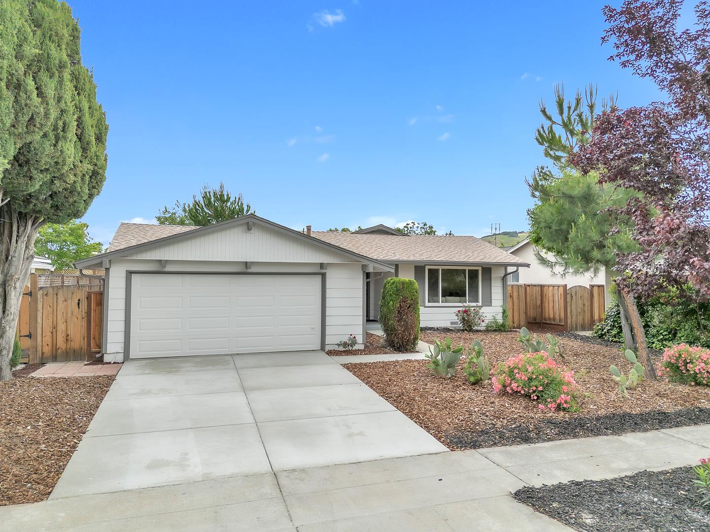 Front Image Thumbnail for ML82044187