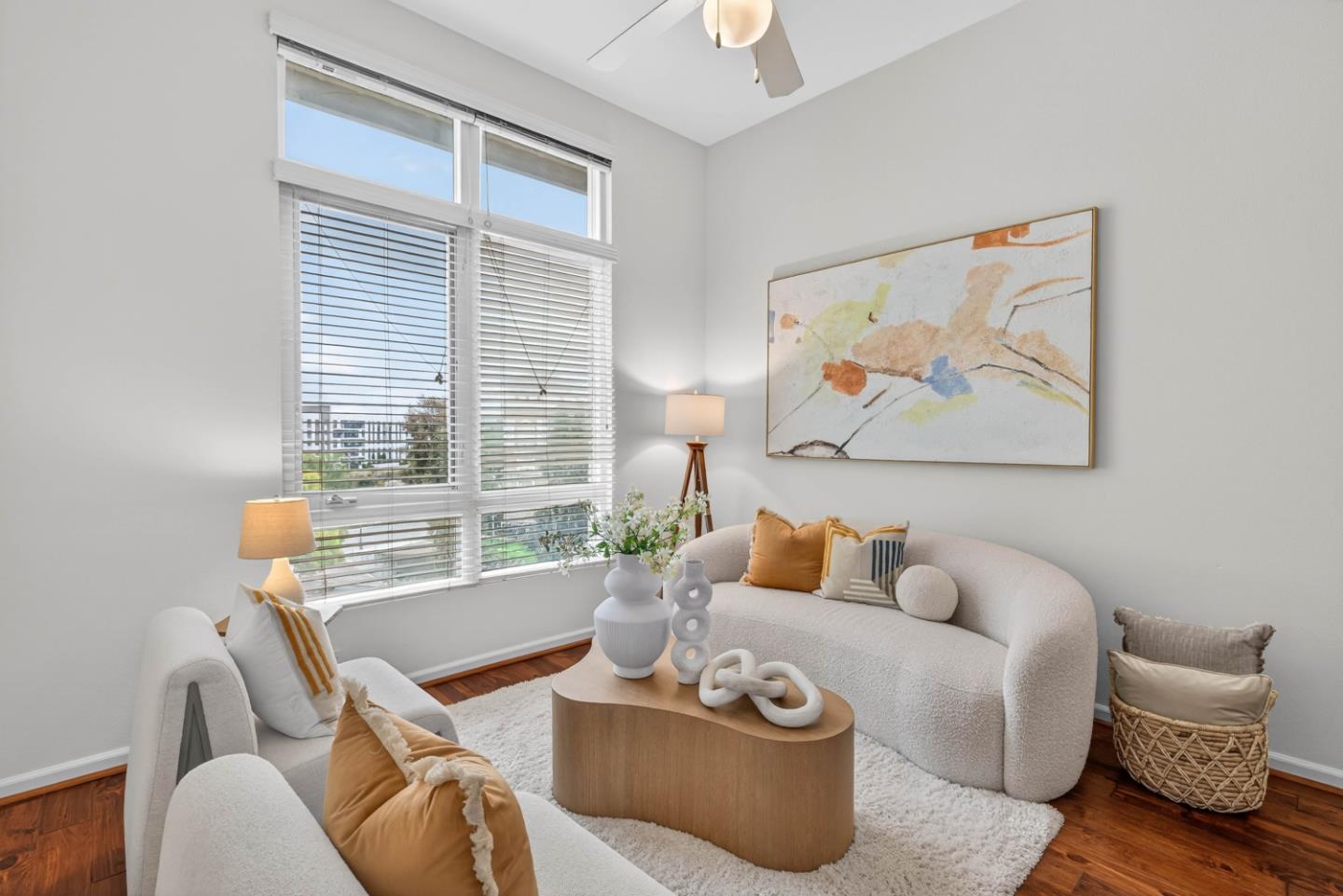 Front Image Thumbnail for ML82044205