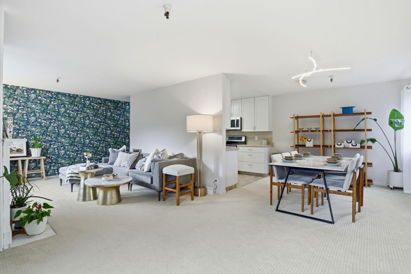 Front Image Thumbnail for ML82044229